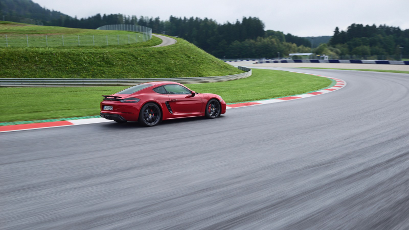 Illustration for article titled The 365 HP Porsche 718 GTS Has More Power, More Alcantara, Still The Same Number Of Cylinders